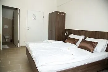 فندق مبيت وإفطار بي&بي فيرد